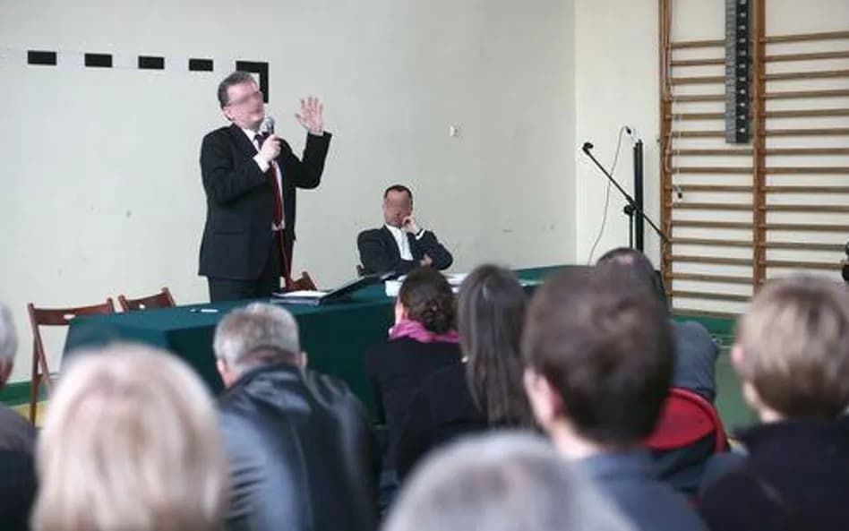 Wynagrodzenie prezesa spółdzielni jawne? Poznaj prawa i procedurę!